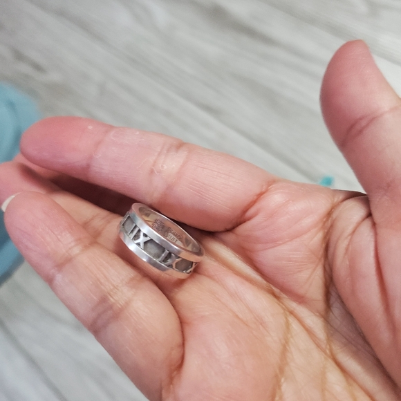 Tiffany Atlas Ring - Picture 3 of 6